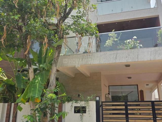 4 BHK Independent House in Jayanagar for resale Bengaluru. The reference number is 20430016