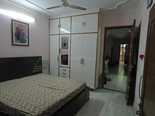 4 BHK Independent House in Jhilmil Colony for resale New Delhi. The reference number is 21074572