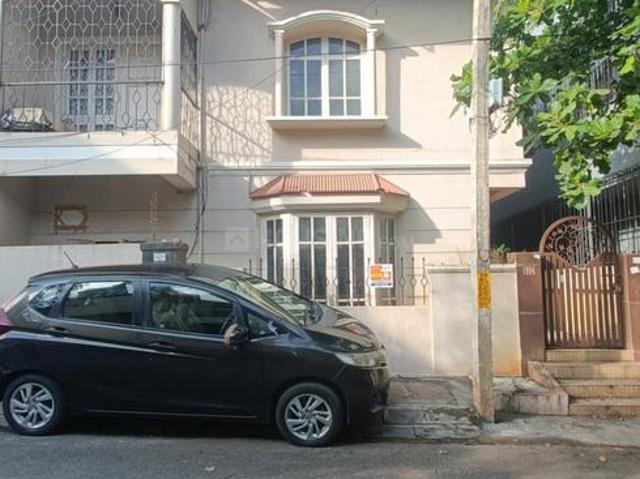 4 BHK Independent House in JP Nagar for resale Bengaluru. The reference number is 19010317