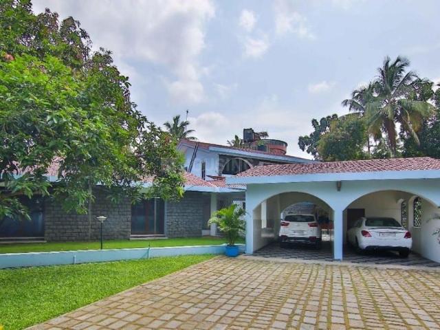 4 BHK Independent House in Kadavanthra for resale Kochi. The reference number is 19506117