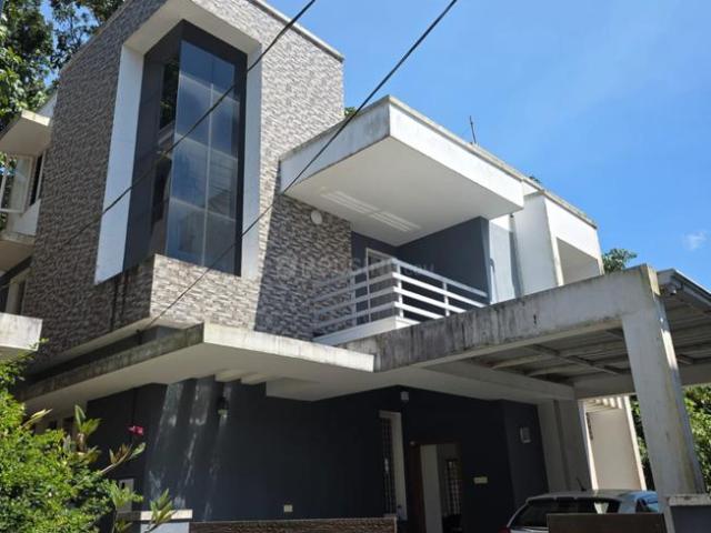 4 BHK Independent House in Kakkanad for rent Kochi. The reference number is 21217413