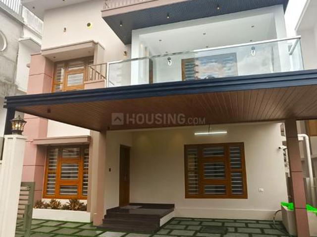 4 BHK Independent House in Kakkanad for resale Kochi. The reference number is 20038707