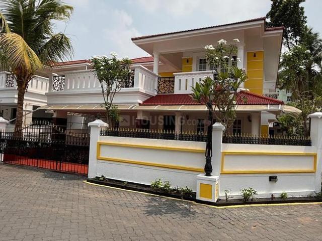 4 BHK Independent House in Kakkanad for resale Kochi. The reference number is 20284462