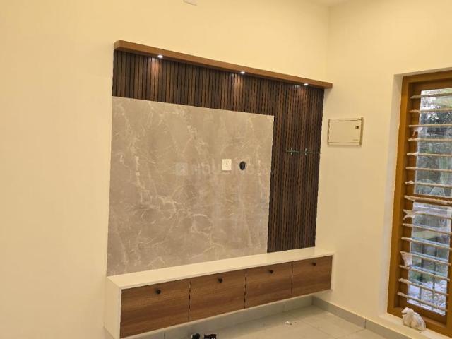 4 BHK Independent House in Kakkanad for resale Kochi. The reference number is 20434129
