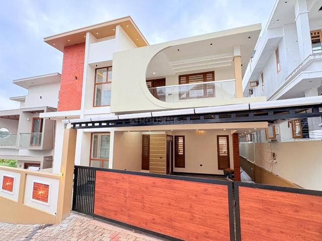 4 BHK Independent House in Kakkanad for resale Kochi. The reference number is 20481796
