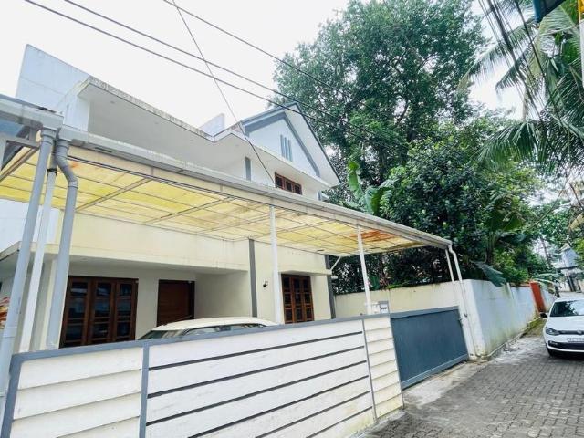 4 BHK Independent House in Kakkanad for resale Kochi. The reference number is 20706686