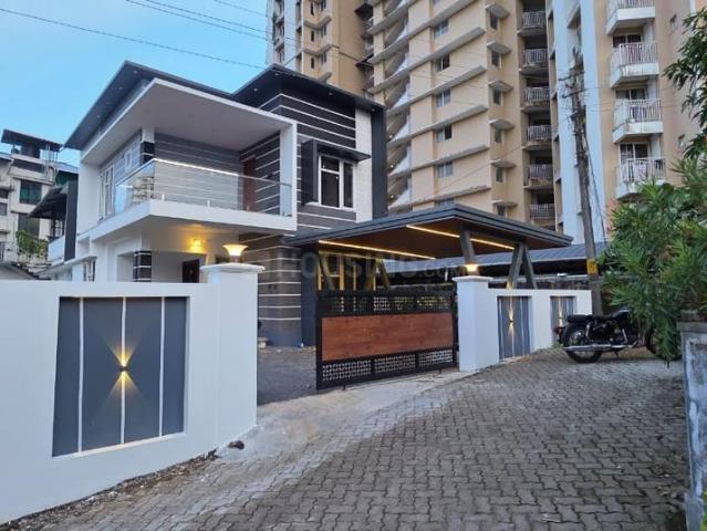 4 BHK Independent House in Kakkanad for resale Kochi. The reference number is 20917264