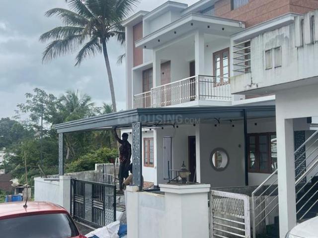 4 BHK Independent House in Kakkanad for resale Kochi. The reference number is 20970942