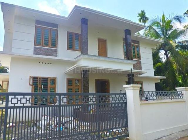 4 BHK Independent House in Kakkanad for resale Kochi. The reference number is 21109743