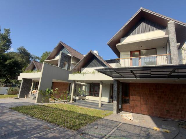 4 BHK Independent House in Kakkanad for resale Kochi. The reference number is 21138949