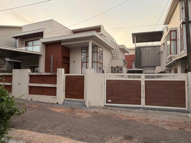 4 BHK Independent House in Kakkanad for resale Kochi. The reference number is 21212823