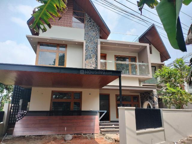 4 BHK Independent House in Kakkanad for resale Kochi. The reference number is 21245819
