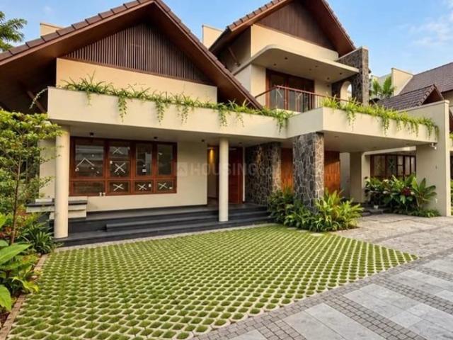 4 BHK Independent House in Kakkanad for resale Kochi. The reference number is 21257566