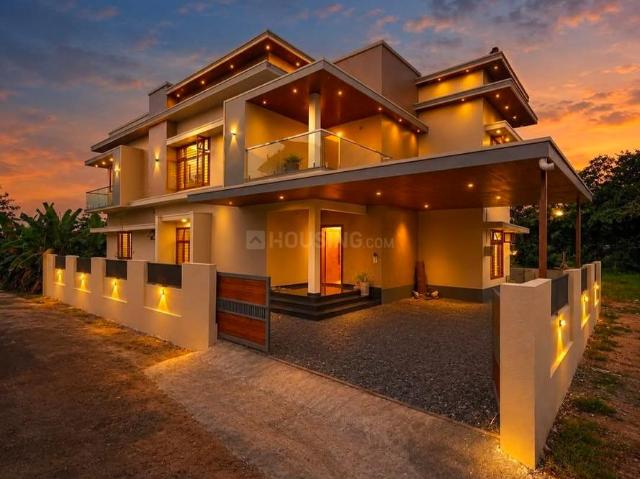 4 BHK Independent House in Kakkanad for resale Kochi. The reference number is 21288094