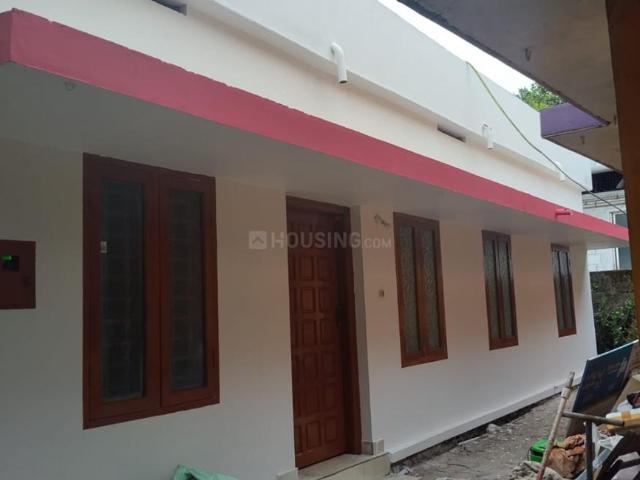 4 BHK Independent House in Kalamassery for rent Kochi. The reference number is 21190045