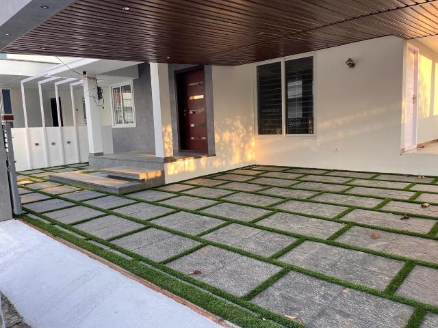 4 BHK Independent House in Kalamassery for resale Kochi. The reference number is 20437771