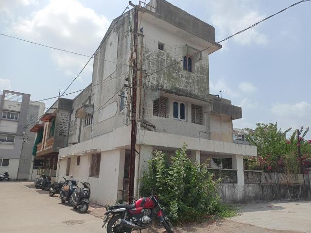 4 BHK Independent House in Karelibagh for resale Vadodara. The reference number is 20571992