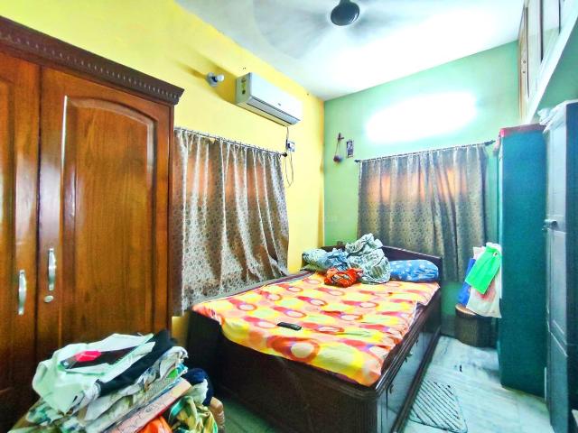 4 BHK Independent House in Keshtopur for resale Kolkata. The reference number is 19771832
