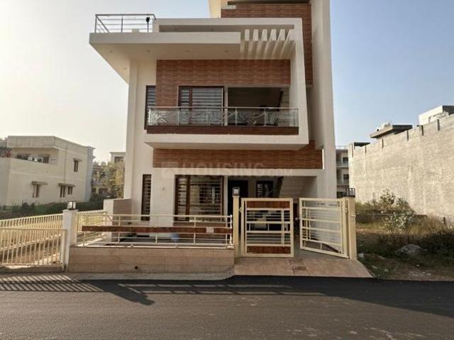 4 BHK Independent House in Kharar for resale Mohali. The reference number is 19560792