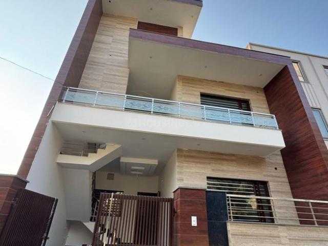 4 BHK Independent House in Kharar for resale Mohali. The reference number is 19336257