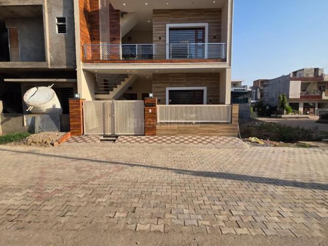 4 BHK Independent House in Kharar for resale Mohali. The reference number is 20415434