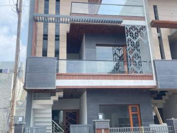 4 BHK Independent House in Kharar for resale Mohali. The reference number is 20067499