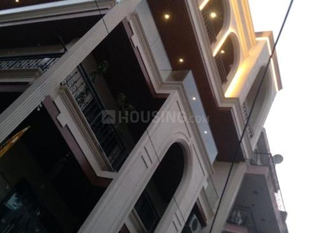 4 BHK Independent House in Kirti Nagar for resale New Delhi. The reference number is 17966385