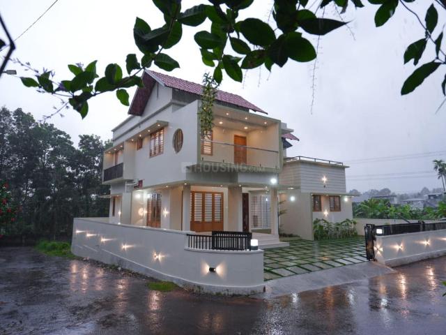 4 BHK Independent House in Kizhakkambalam for resale Kochi. The reference number is 20866457