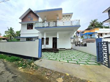 4 BHK Independent House in Koonammavu for resale Kochi. The reference number is 20436995