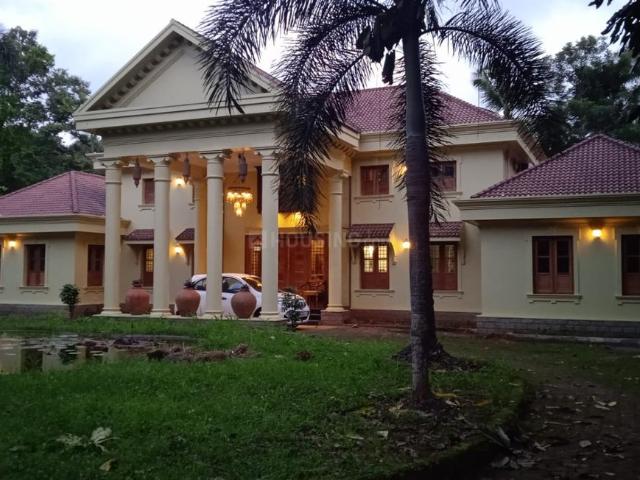 4 BHK Independent House in Kolazhy for resale Thrissur. The reference number is 21338265