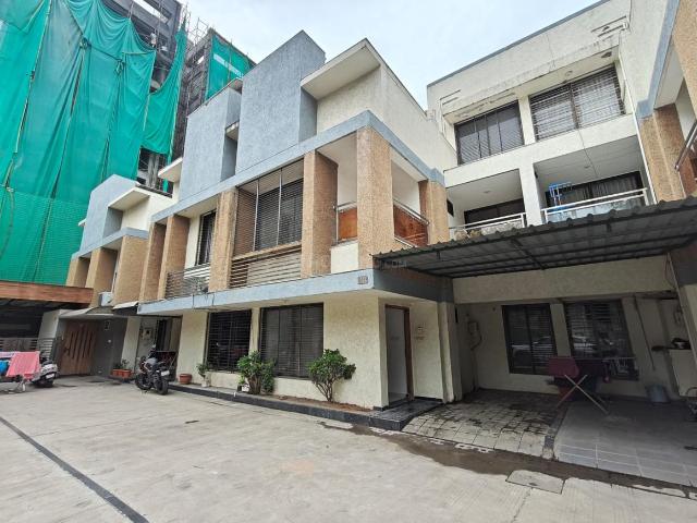 4 BHK Independent House in Kudasan for resale Gandhinagar. The reference number is 21184157
