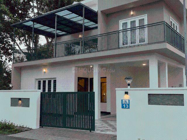 4 BHK Independent House in Kuttanellur for resale Thrissur. The reference number is 20473608