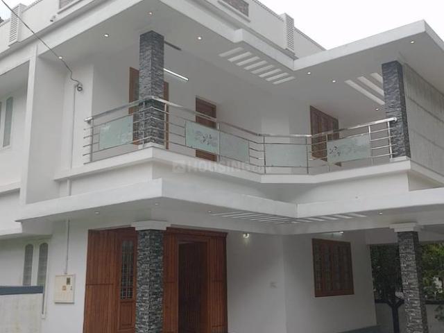 4 BHK Independent House in Kuttanellur for resale Thrissur. The reference number is 20588767