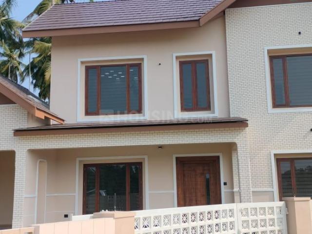 4 BHK Independent House in Kuttoor for resale Thrissur. The reference number is 19977292