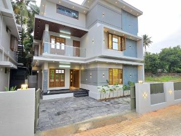 4 BHK Independent House in Kuzhivelippady for resale Kochi. The reference number is 20154657