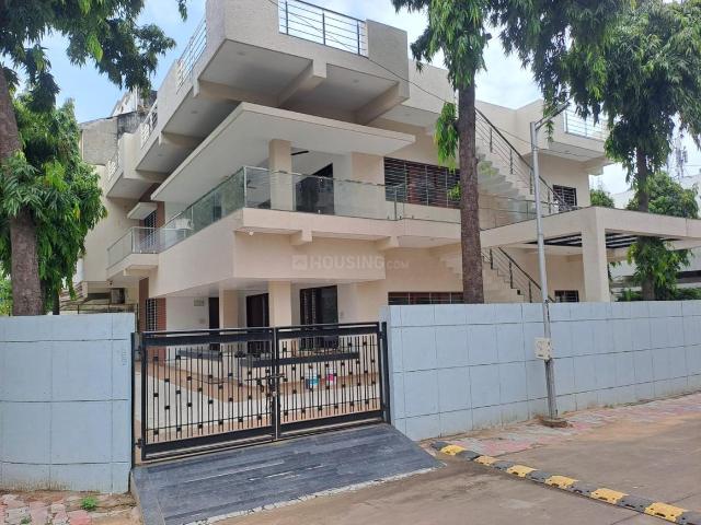 4 BHK Independent House in Maninagar for rent Ahmedabad. The reference number is 21028930