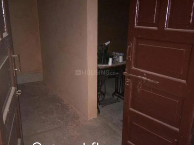 4 BHK Independent House in Madhopura for resale Ghaziabad. The reference number is 18523806
