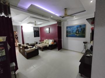 4 BHK Independent House in Mahavir Enclave for resale New Delhi. The reference number is 19995828