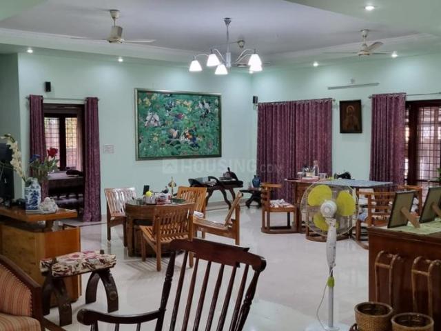 4 BHK Independent House in Maradu for resale Kochi. The reference number is 19187344