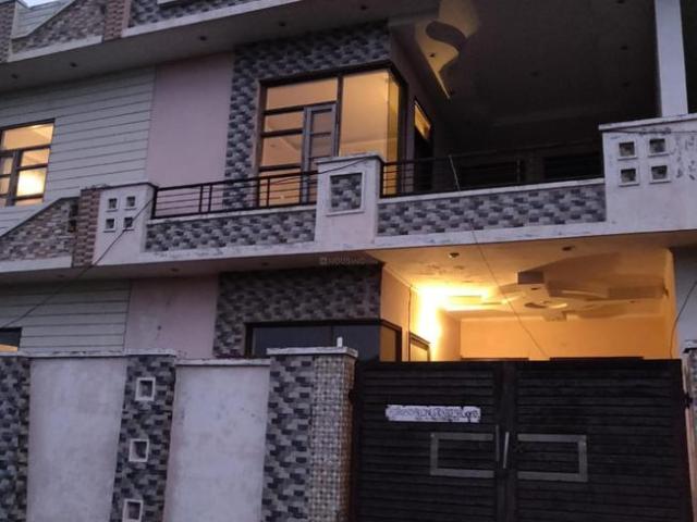 4 BHK Independent House in Meera kot for rent Amritsar. The reference number is 9719993