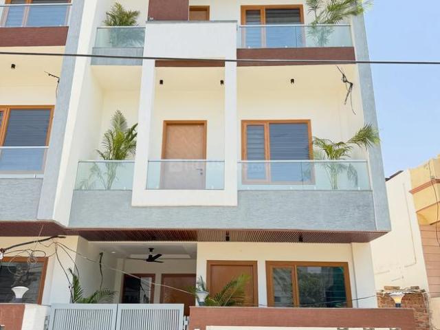 4 BHK Independent House in Mowa for resale Raipur. The reference number is 20383827