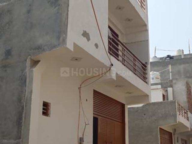 4 BHK Independent House in Nangli Sakrawati for resale New Delhi. The reference number is 17588463