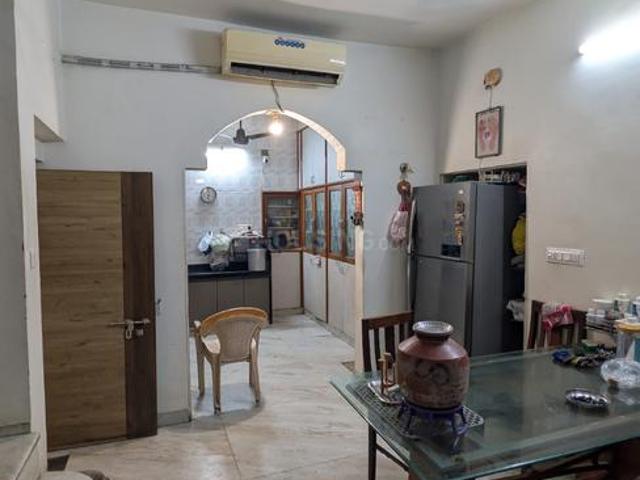 4 BHK Independent House in Naranpura for resale Ahmedabad. The reference number is 20304881