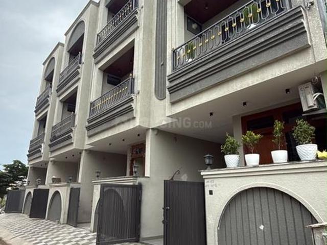 4 BHK Independent House in Narayan Vihar for resale Jaipur. The reference number is 21360337