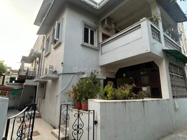 4 BHK Independent House in Nava Vadaj for resale Ahmedabad. The reference number is 18502982