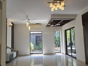 4 BHK Independent House in Neelankarai for rent Chennai. The reference number is 2946021