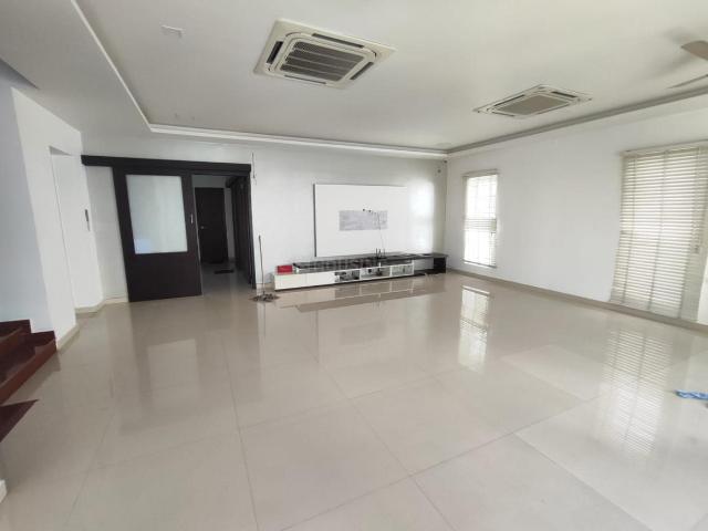 4 BHK Independent House in Neelankarai for rent Chennai. The reference number is 20300867