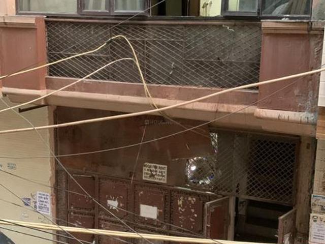 4 BHK Independent House in New Ashok Nagar for resale New Delhi. The reference number is 10045012