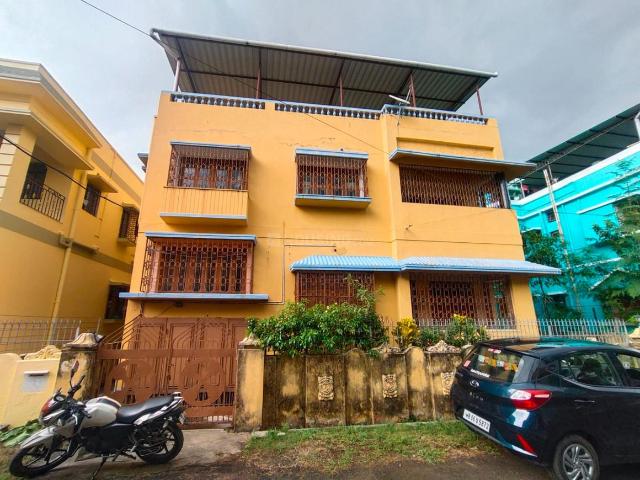 4 BHK Independent House in New Garia for resale Kolkata. The reference number is 19405907
