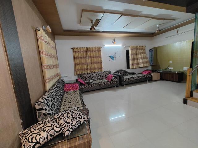 4 BHK Independent House in New Ranip for rent Ahmedabad. The reference number is 20122974